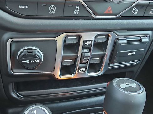 New 2026 Jeep Wrangler Sahara image 30