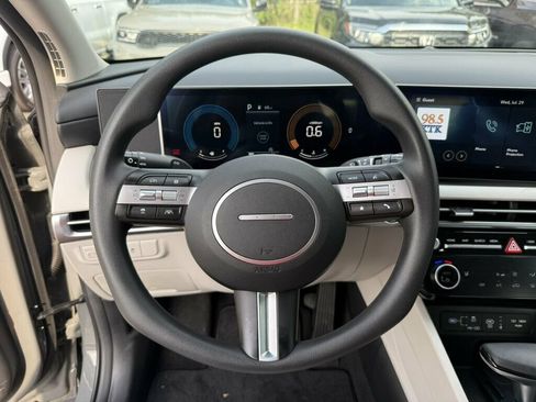 Used 2025 Hyundai Tucson SEL FWD image 5