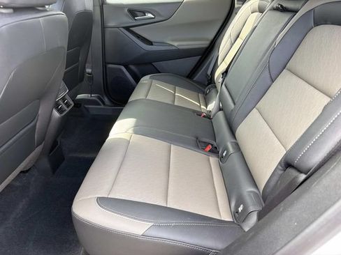 Used 2025 Chevrolet Equinox LT w/ Convenience Package II AWD/4WD image 17