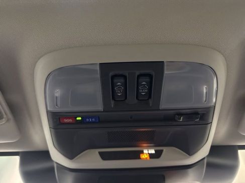 Certified 2025 Subaru Crosstrek 2.5i Limited w/ Crosstrek Mirror Package image 25