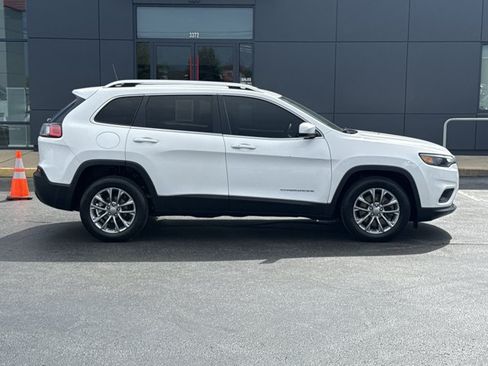 Used 2020 Jeep Cherokee Latitude Plus FWD image 2