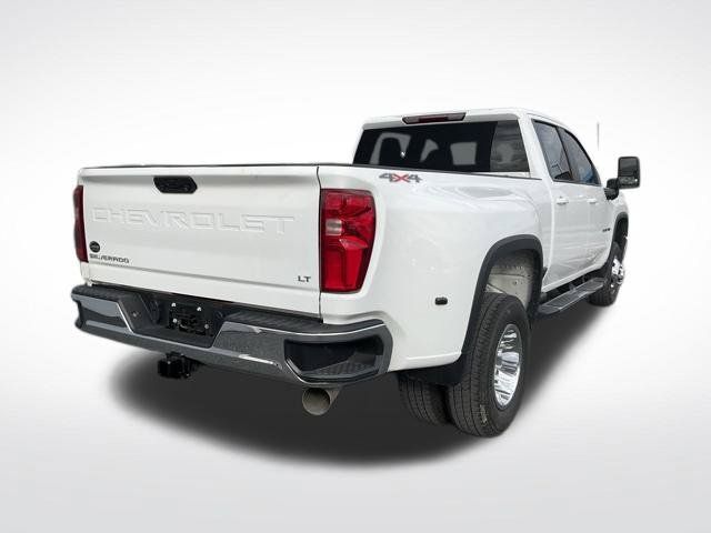 Used 2024 Chevrolet Silverado 3500 LT AWD/4WD image 6