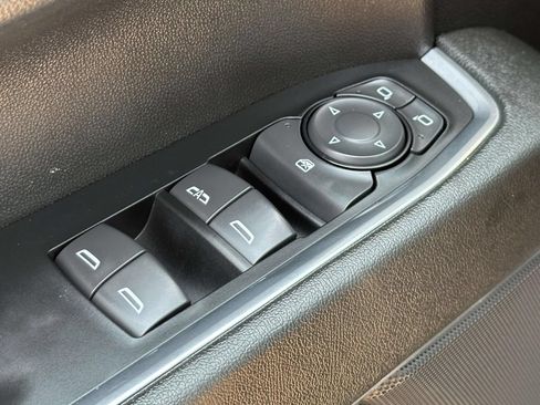 Certified 2024 Chevrolet Silverado 1500 LT AWD/4WD image 16