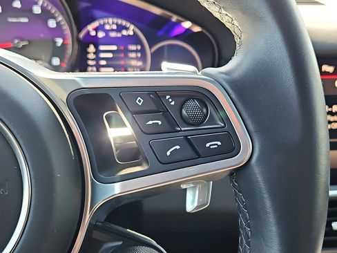 Certified 2023 Porsche Cayenne S Platinum AWD/4WD image 31