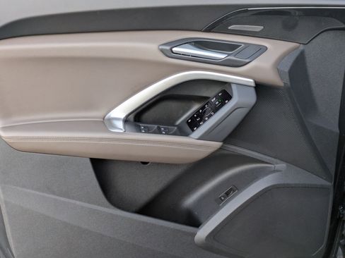 Certified 2025 Audi Q5 Premium Plus w/ Premium Plus image 10