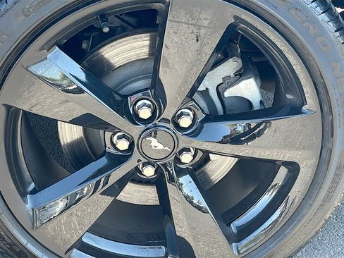 Used 2021 Ford Mustang GT RWD image 29