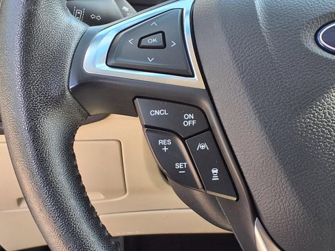 Used 2019 Ford Edge Titanium FWD image 17