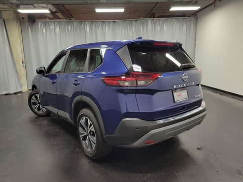 Used 2023 Nissan Rogue SV AWD/4WD image 6