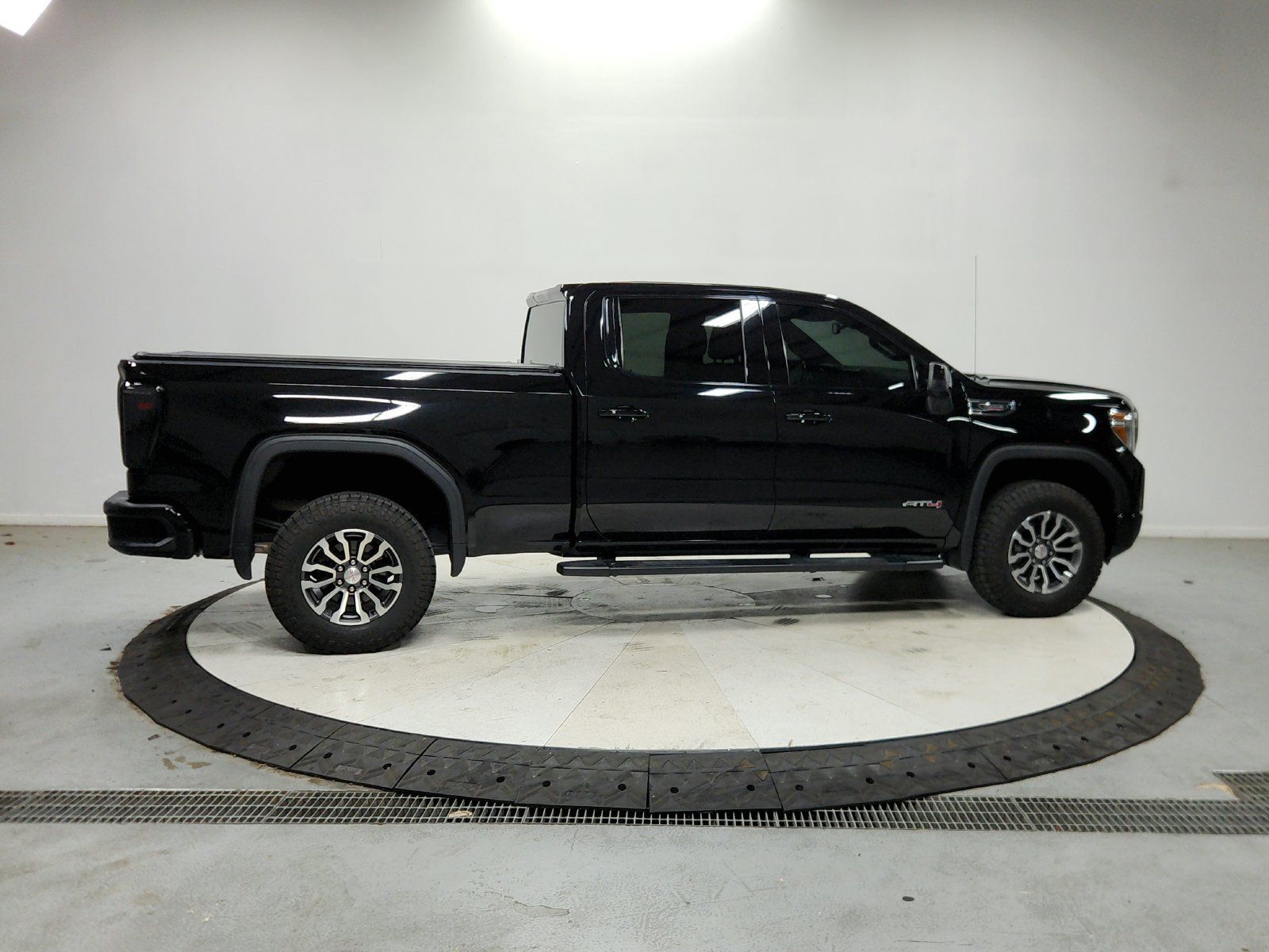 Used 2020 GMC Sierra 1500 AT4 AWD/4WD image 9