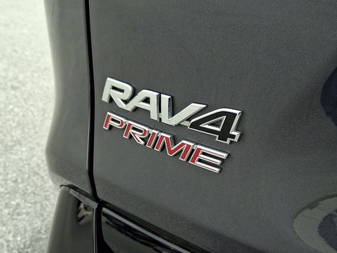 Certified 2021 Toyota RAV4 XSE w/ Premium Package AWD/4WD image 31