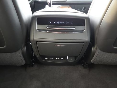 Certified 2024 Cadillac Escalade Sport Platinum w/ LPO, ONYX Package AWD/4WD image 11