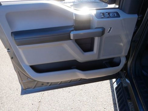 Used 2018 Ford F150 XLT w/ Equipment Group 302A Luxury image 11