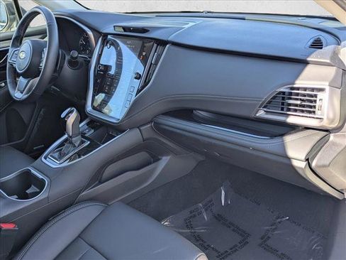 Used 2025 Subaru Outback Limited image 22