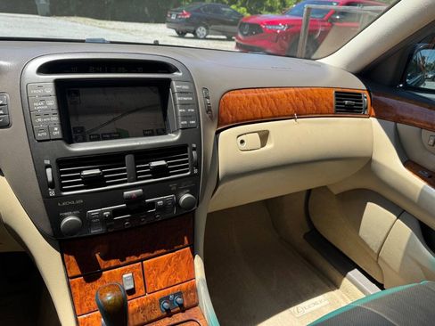 Used 2006 Lexus LS 430 RWD image 23