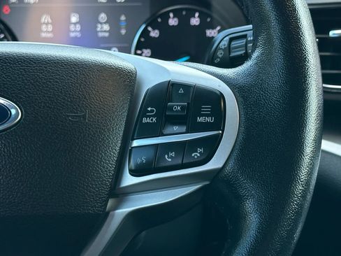 Used 2022 Ford Explorer XLT w/ Equipment Group 202A image 32