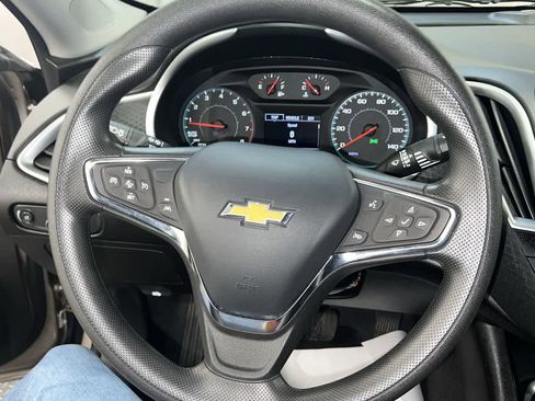 Used 2023 Chevrolet Malibu LT image 15