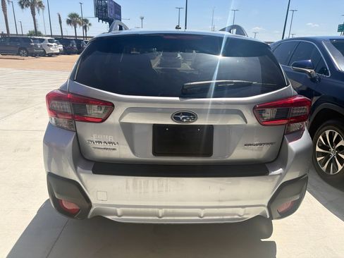 Used 2022 Subaru Crosstrek 2.0i AWD/4WD image 5