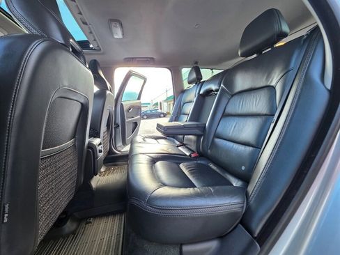 Used 2013 Volvo XC70 3.2 Platinum image 13