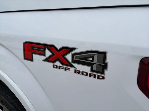 Used 2019 Ford F150 XLT w/ Equipment Group 302A Luxury AWD/4WD image 6