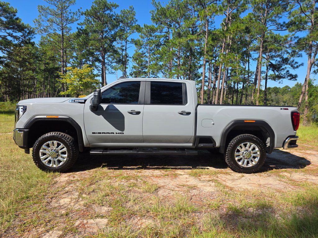 Used 2024 GMC Sierra 2500 Pro w/ 1SA Pro Safety Plus Package AWD/4WD image 2