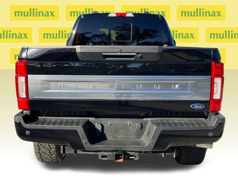 Used 2022 Ford F250 Platinum image 9