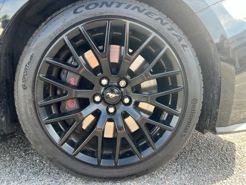 Used 2020 Ford Mustang GT Premium w/ GT Performance Package RWD image 4