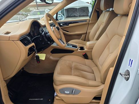 Used 2015 Porsche Macan S AWD/4WD image 19