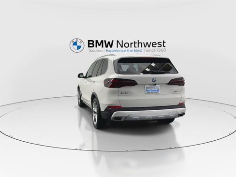 New 2026 BMW X5 xDrive50e w/ Climate Comfort Package image 13