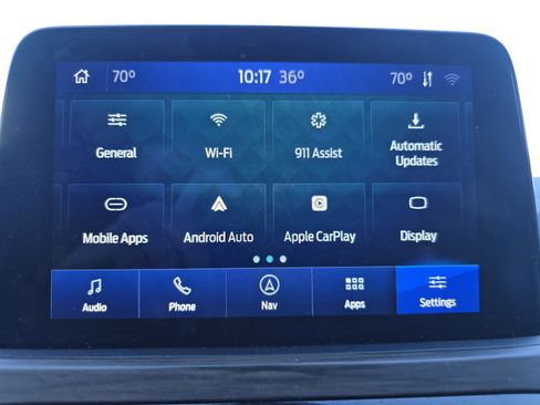 Used 2020 Ford Escape Titanium image 27