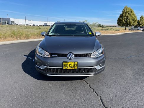 Used 2017 Volkswagen Golf Alltrack SEL AWD/4WD image 8