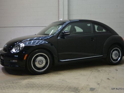 Used 2012 Volkswagen Beetle 2.5 FWD image 10
