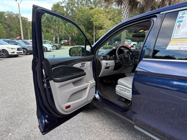 Used 2017 Honda Ridgeline RTL image 9
