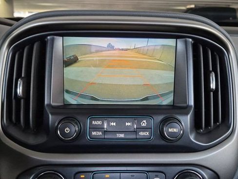 Used 2015 Chevrolet Colorado Z71 AWD/4WD image 14