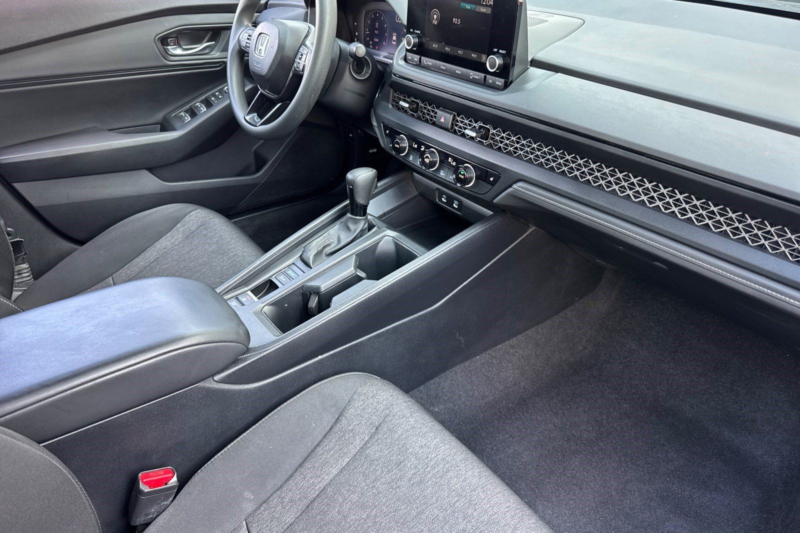 Used 2024 Honda Accord EX image 30