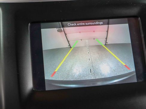 Used 2021 Jeep Cherokee Latitude Plus image 18