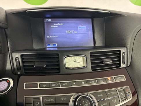 Used 2015 INFINITI Q70 3.7 w/ Sport Package AWD/4WD image 13