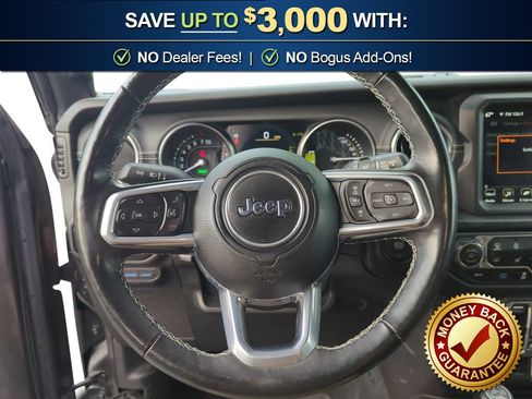 Used 2022 Jeep Wrangler Unlimited Sahara w/ Cold Weather Group AWD/4WD image 18