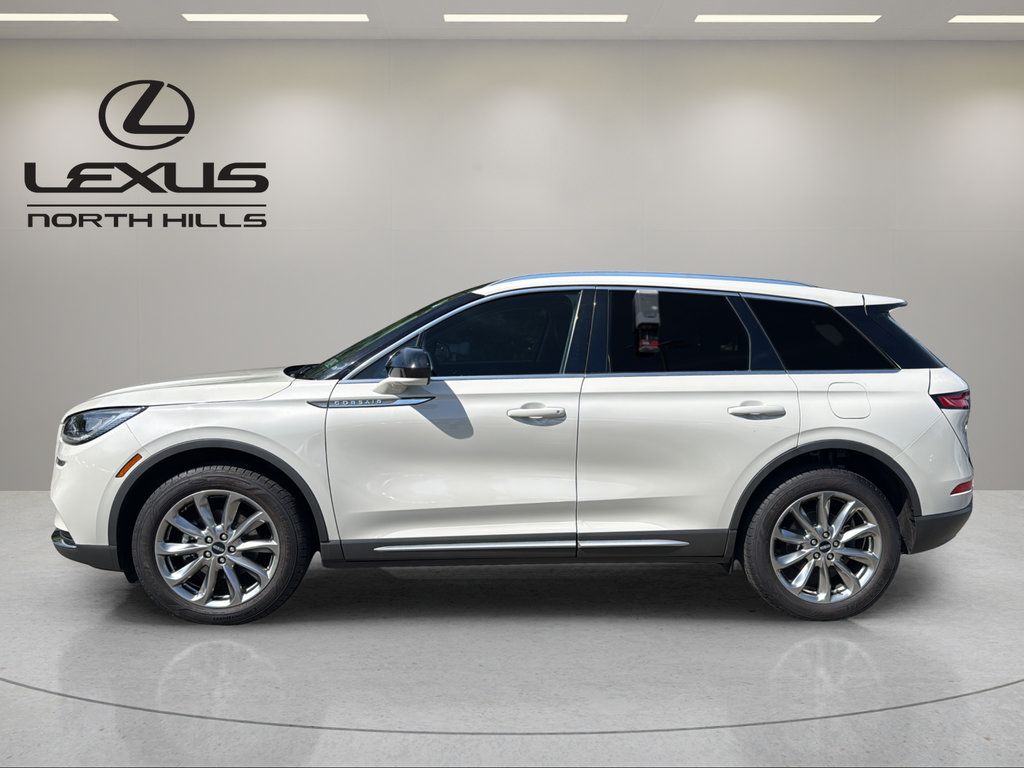 Used 2020 Lincoln Corsair AWD w/ Premium Package image 9