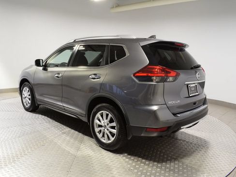 Used 2017 Nissan Rogue SV AWD/4WD image 7