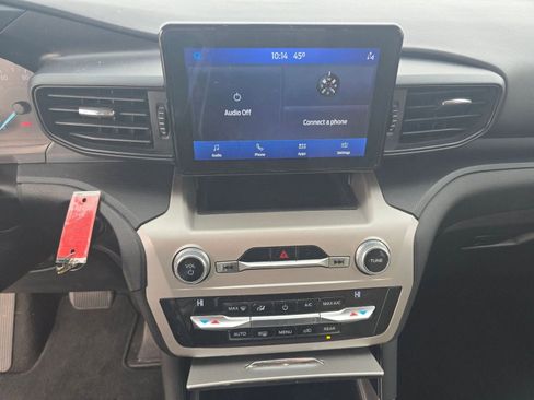 Used 2021 Ford Explorer 2WD image 25