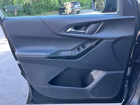 Used 2025 Chevrolet Equinox LT image 20