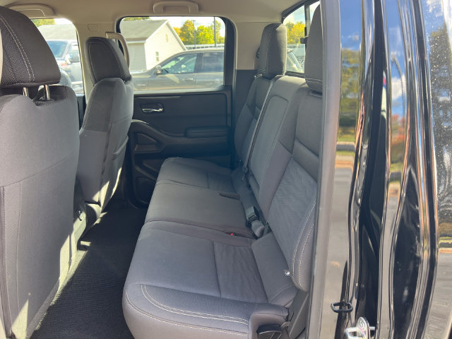 Used 2023 Nissan Frontier SV w/ SV Convenience Package AWD/4WD image 5