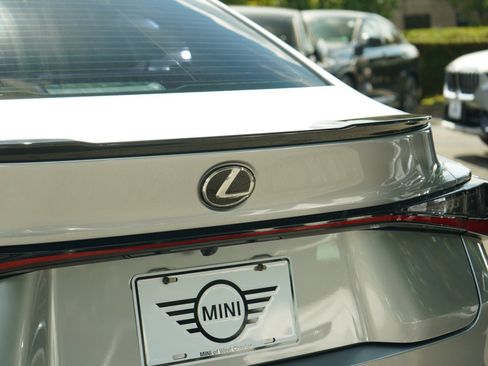 Used 2022 Lexus IS 350 F Sport image 13