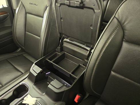 Certified 2023 GMC Sierra 1500 Denali image 28