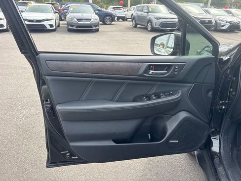 Used 2019 Subaru Outback 2.5i Limited w/ Popular Package #2 AWD/4WD image 10