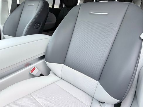 New 2026 Hyundai Ioniq 9 Limited image 21