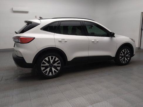 Used 2020 Ford Escape SE Sport image 10