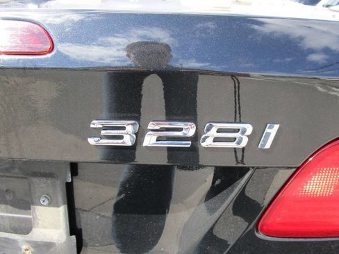 Used 2009 BMW 328i Convertible image 15