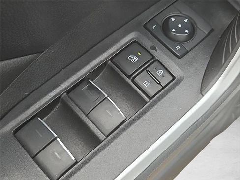 Used 2024 Toyota RAV4 XLE FWD image 11