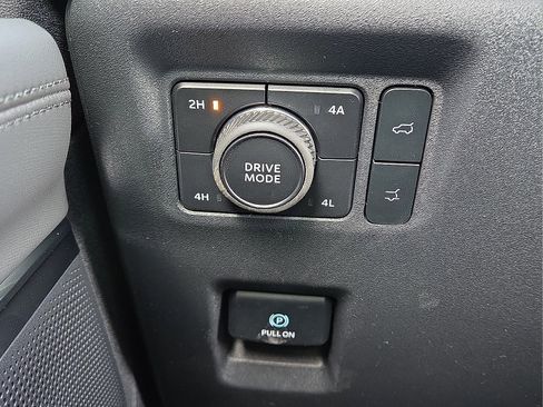 New 2026 Ford Expedition Active image 20